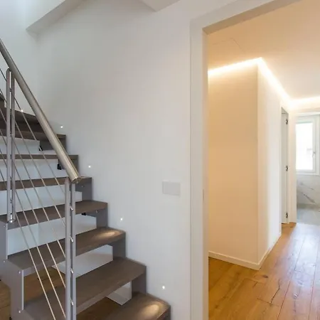 Fantastico E Moderno Duplex Con Terrazza