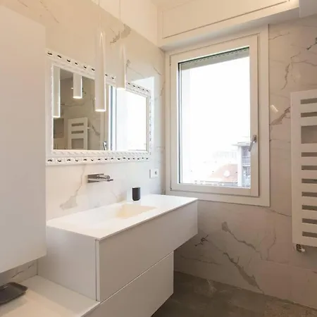 Casa de Férias Fantastico E Moderno Duplex Con Terrazza Milão