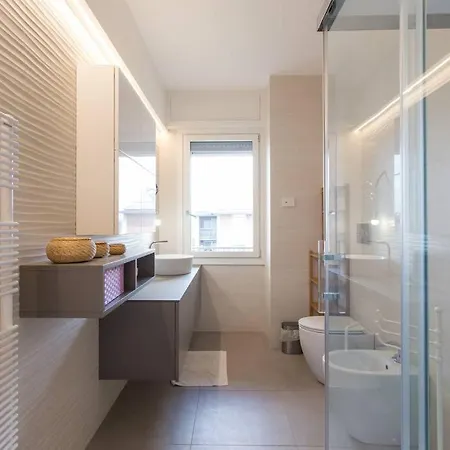 Casa de Férias Fantastico E Moderno Duplex Con Terrazza Milão